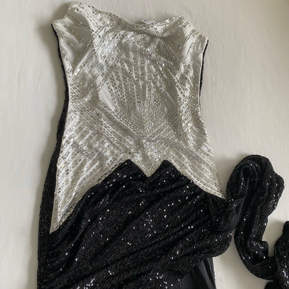 Shimmer Dress - Picture 2 of 8